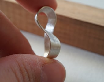 Sterling Silver Mobius Ring - Minimalist Infinity Band