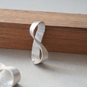 Mobius pendant silver, Small Mobius strip necklace, Moebius band pendant, Infinity pendant, Science jewelry, Math nerd gift
