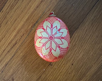 Starburst Ornament in Red and Gold