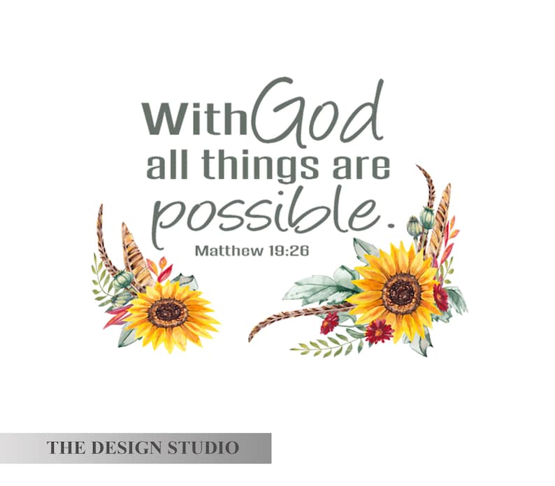 Pu&ograve; includere: Un'illustrazione ad acquerello di girasoli e piume con il testo "Con Dio tutto &egrave; possibile." e il riferimento biblico "Matteo 19:26".
