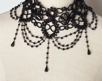 Labelleza Handmade Black glass crystal necklace