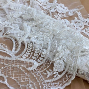 La Belleza 2022 new lace fabric,heavy beaded fabric,ivory gown dress lace fabric,pure white large patternes gown lace fabric by yard