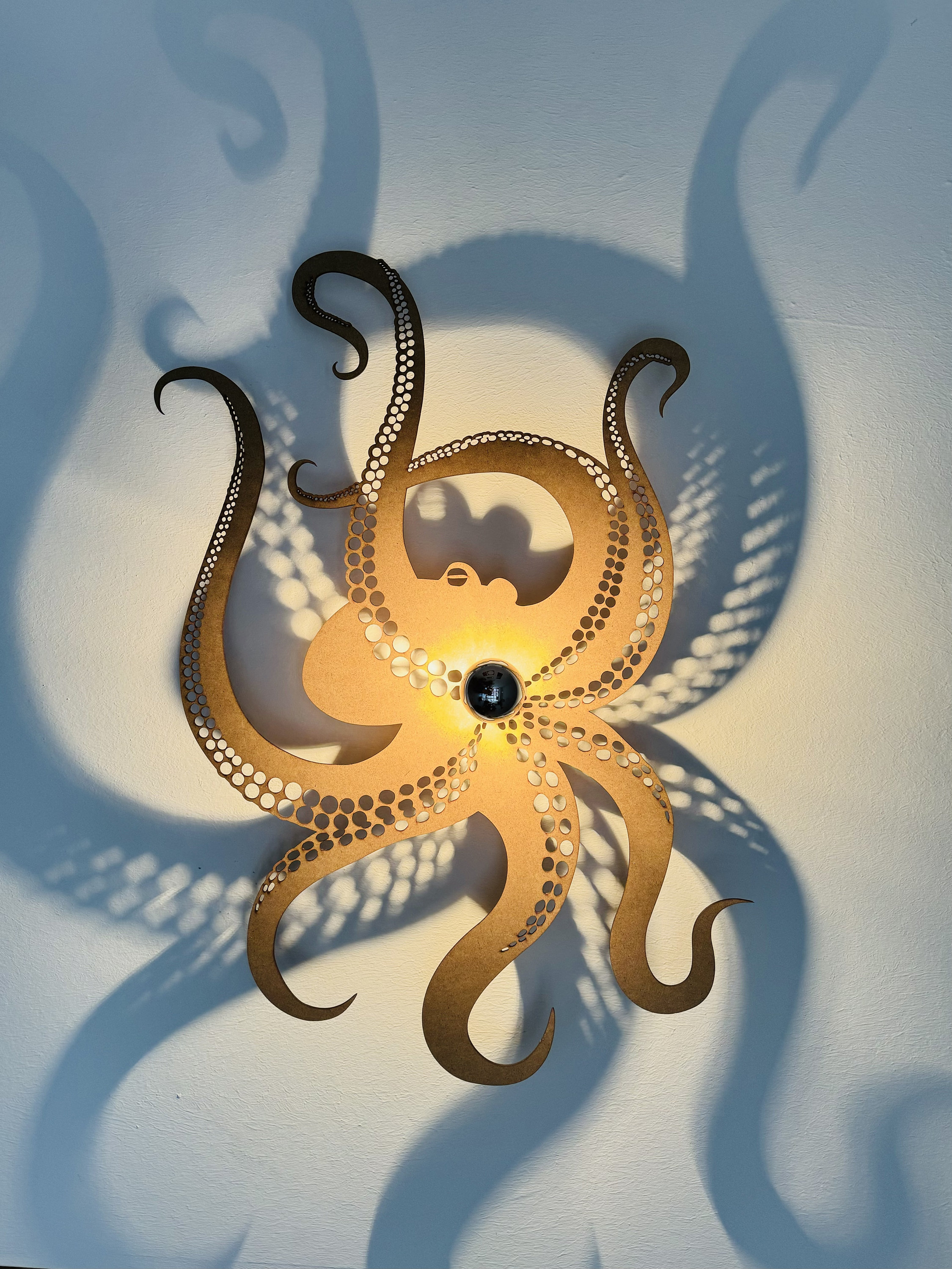 Kare Design Tischleuchte Animal Octopus, Gold, 34x22x26 cm, Tischlampe, Nachttischlampe, Oktopus Motiv, Leuchtmittel nicht inklusive, Wohnzimmer Kare Design Tischleuchte Animal Octopus, Gold, 34x22x26 cm, Tischlampe, Nachttischlampe, Oktopus Motiv, Leuchtmittel nicht inklusive, Wohnzimmer