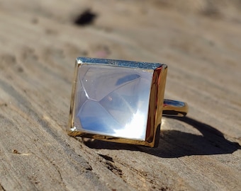 Moonstone Engagement Ring Blue Flash Moonstone Ring Unique Engagement Ring Moonstone Statement Ring Pyramid Ring 14k Bezel Set Ring