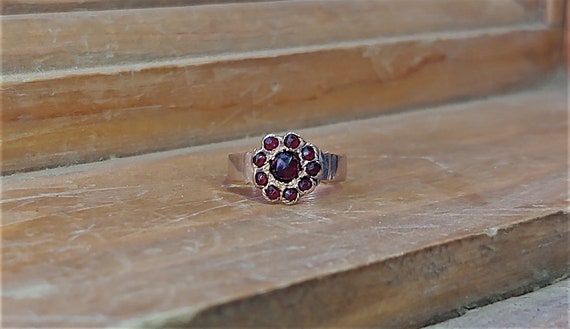 Victorian Bohemian Garnet Ring 10k Yellow Gold Vi… - image 3