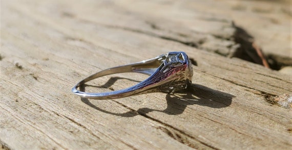 Art Deco Engagement Ring .12ct Diamond Engagement… - image 4