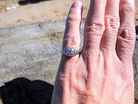 Art Deco .18ct Diamond Engagement Ring 18k White … - image 8