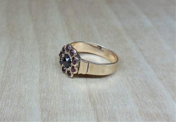 Victorian Bohemian Garnet Ring 10k Yellow Gold Vi… - image 6