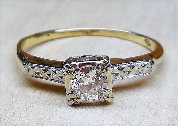 Vintage Engagement Ring .25ct Diamond Engagement … - image 1