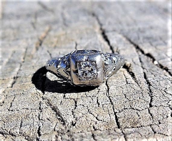 Art Deco .18ct Diamond Engagement Ring 18k White … - image 1