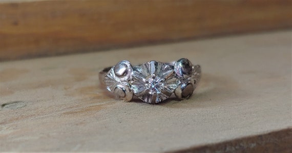 Antique Engagement Ring .10ct Diamond Engagement … - image 3