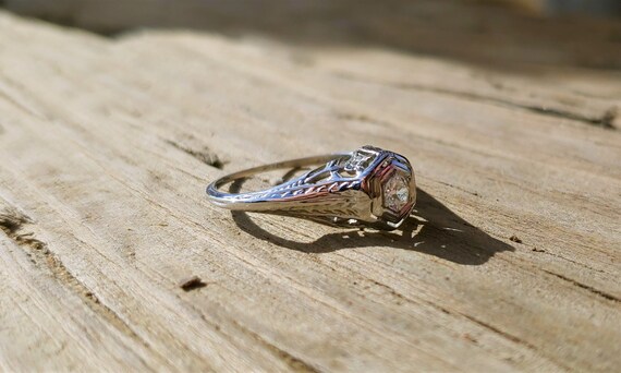 Art Deco Engagement Ring .12ct Diamond Engagement… - image 2