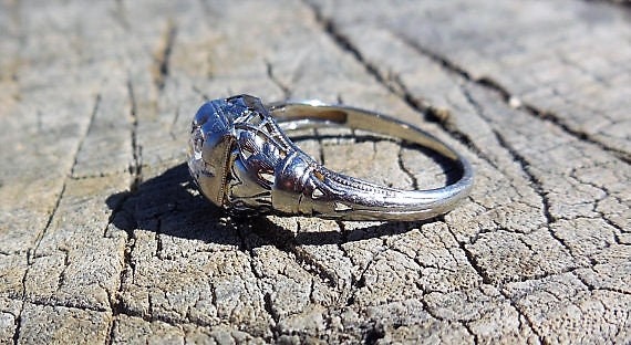 Art Deco .18ct Diamond Engagement Ring 18k White … - image 5