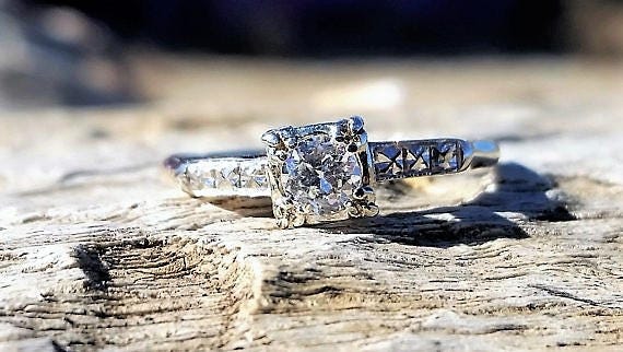 Vintage Engagement Ring .25ct Diamond Engagement … - image 7