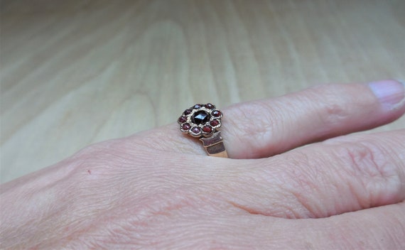 Victorian Bohemian Garnet Ring 10k Yellow Gold Vi… - image 8