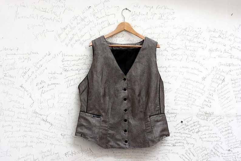 Vest herringbone with insert piping image 3