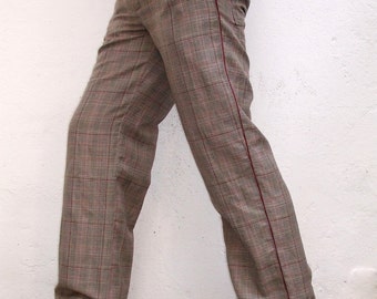 Men's trousers beige/ red checkered with red piping inserts
