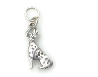 Charme dalmatien en argent sterling, pendentif dalmatien en argent, bijoux dalmates fins, collection Animal Whimsey de Donna Pizarro