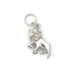 Breloque bouledogue en or blanc 14 carats, pendentif bouledogue 14 carats, bijoux bouledogue en or blanc 14 carats, collection Animal Whimsey de Donna Pizarro