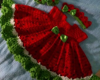 crochet watermelon dress pattern Crochet watermelon dress with crown and shoes, this one is adorable