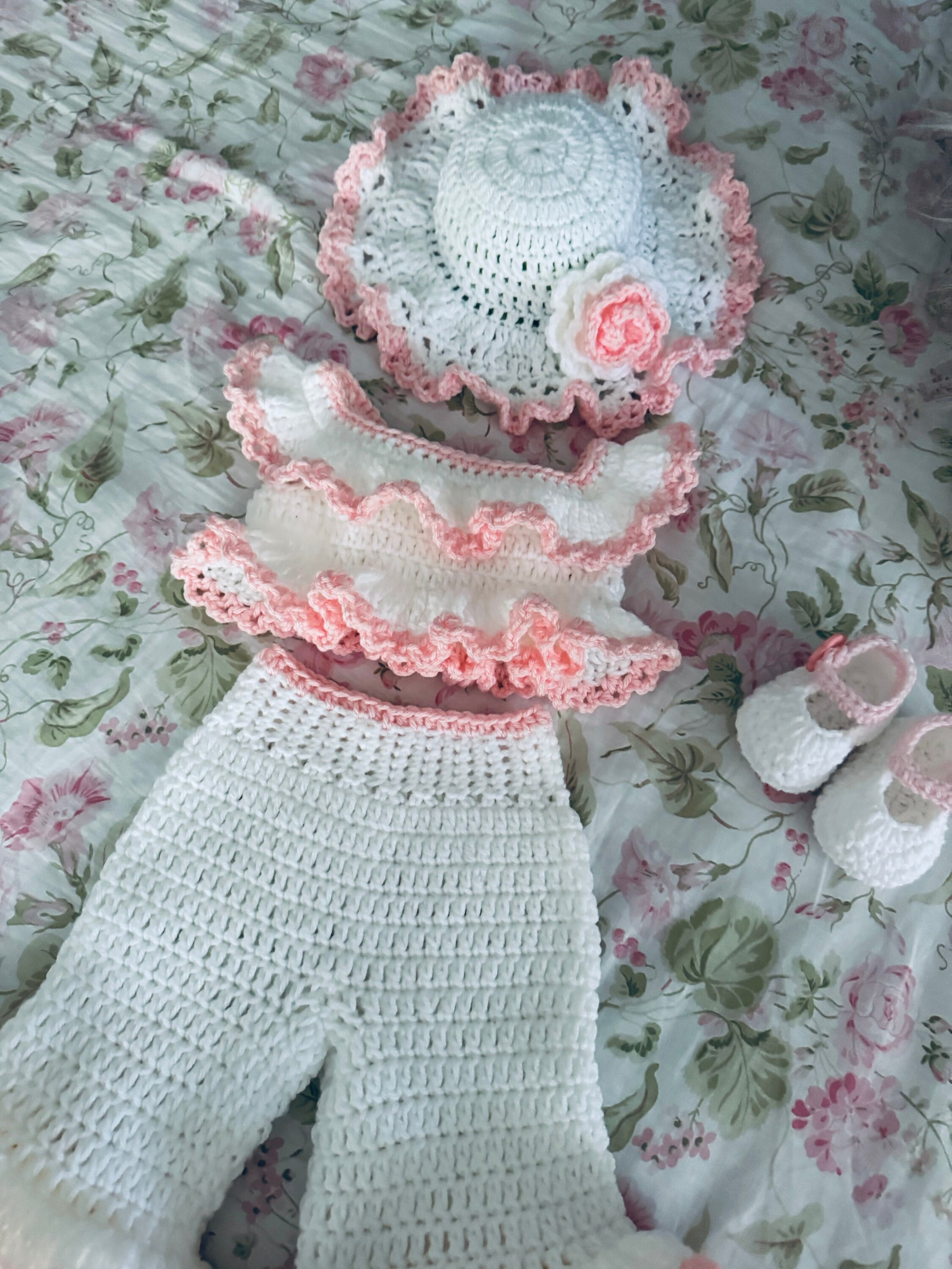 Handmade Baby Pink Crochet Tube Top + Hat Set Handmade Pink Crochet Baby Set – Hat, Bonnet, Booties, Bag  main image 3