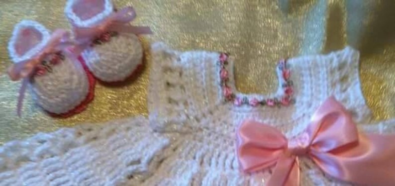 Gorgeous Crochet summer dress set with pink roses