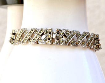 Art Deco Style Marcasite Kisses Bracelet Vintage