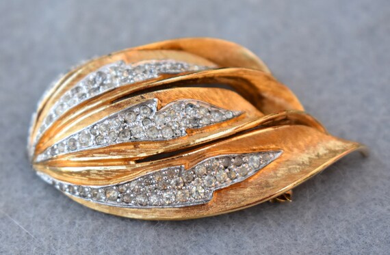 Jomaz Pave Rhinestone Designer Brooch and Earring… - image 6