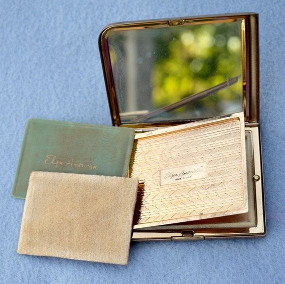 Engraved Compacts Elgin American Etched and Engraved Compact Vintage - Gem