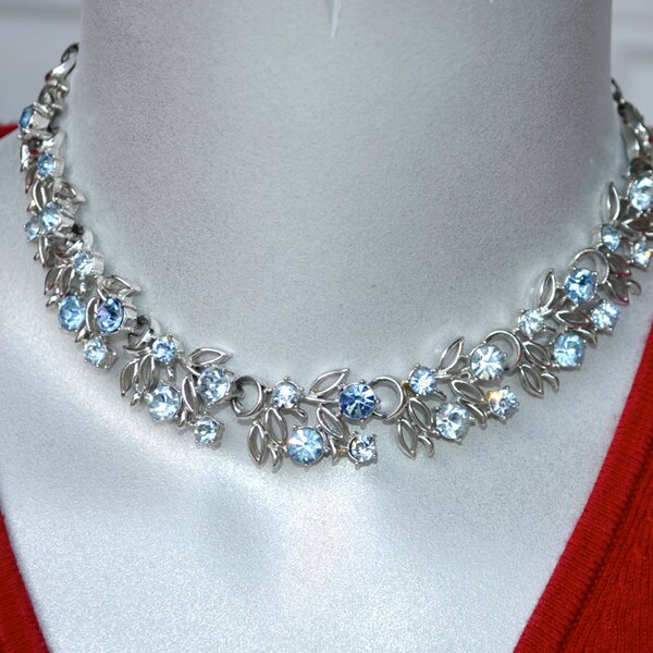 Firmado Coro azul Rhinestone Collar Vintage