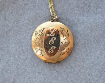 Gold Tone Locket Engraved with Flowers and the Name LEE Vintage