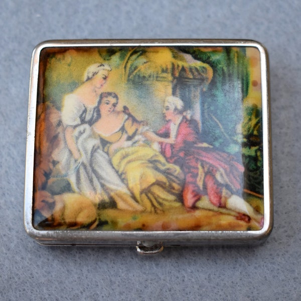 Victorian Style Compact Vintage Collectible