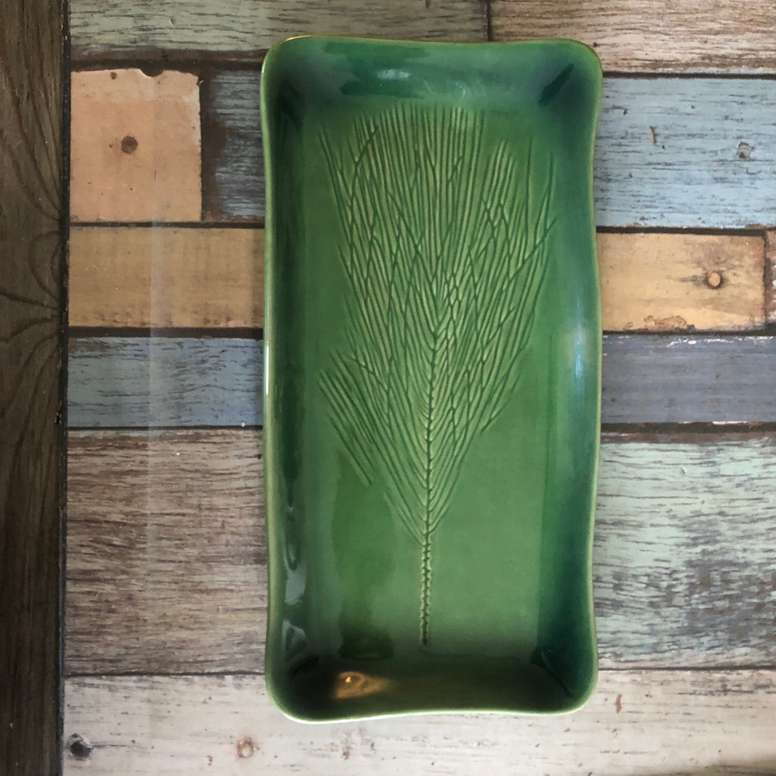 Kay Wayne Pottery Ceramic Tray Platter Green Pine Bow 13.5 inch 