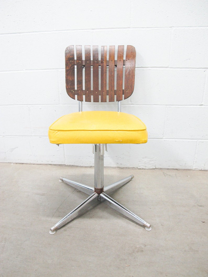 Midcentury Rotating Vinyl Chair with Slatted Wood Back and Chrome Base image 1