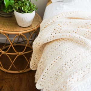 Knitted Crochet Ivory Throw Blanket image 1