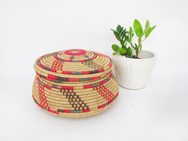 Woven Storage Basket with Lid image 9