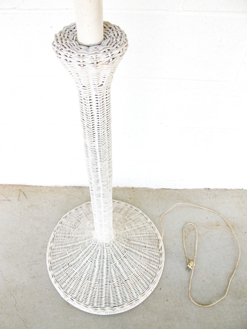 Art Deco style White Wicker Floor Lamp image 6