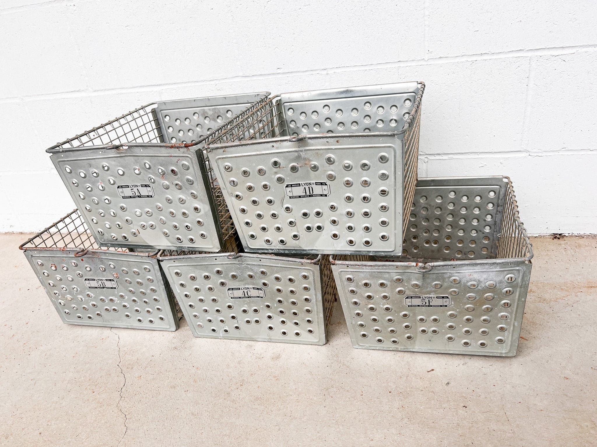 Vintage metal locker basket - Etsy 日本