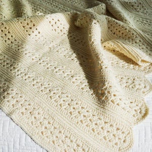 Knitted Crochet Ivory Throw Blanket image 6