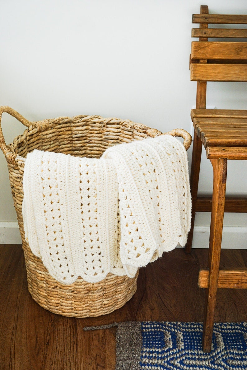 Knitted Crochet Ivory Throw Blanket image 7