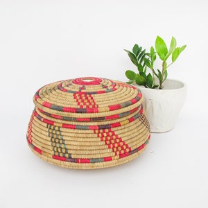 Woven Storage Basket with Lid image 1