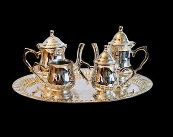 Set da caffè in miniatura con piatto d'argento di Godinger Silver Art Co. LTD. Set da caffè da 5 pezzi, mini set da tè, servizio per bambole