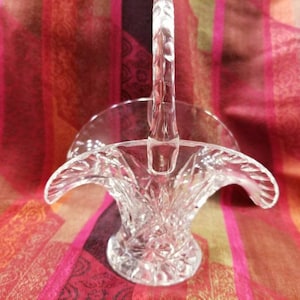 Vintage Crystal Bowl With Handle, Retro Candy Bowl, Cookie Bowl,  Mid Century Style Centerpiece, Crystal Tableware, Birthday Gift