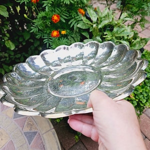 Vintage Reed & Barton Dish, Silver Plate Dish Made In  USA, Silver Plated Bowl With Scalloped Edge, Serving Bowl, Fruit Bowl