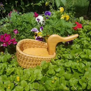 Vintage Wicker Tray, Small Wood Tray, Wood And Wicker Decoration, Home Wood Decor, Table Decor, Cottage Style Decor, Duck Decor