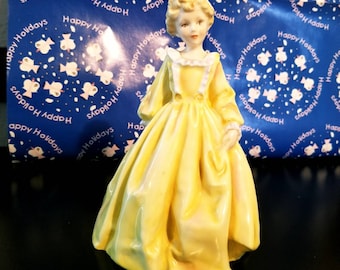 Vintage Royal Worcester Grandmothers Dress Figurine Modelled By F.G.Doughty, Made In England Bone China Figurine #799938