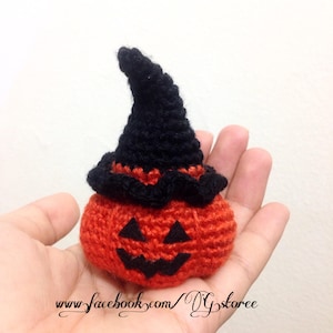 Halloween Pumpkin Amigurumi Pattern with Witch hat , crochet pumpkin pattern, Christmas tree ornament, fruit charm, fruit keychain