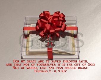 Efesios 2:8, 9, RVR, Fotografía de las Escrituras, Fotografía de Naturaleza Muerta, Biblia, Cruz, Cinta Roja, Versículo del Nuevo Testamento