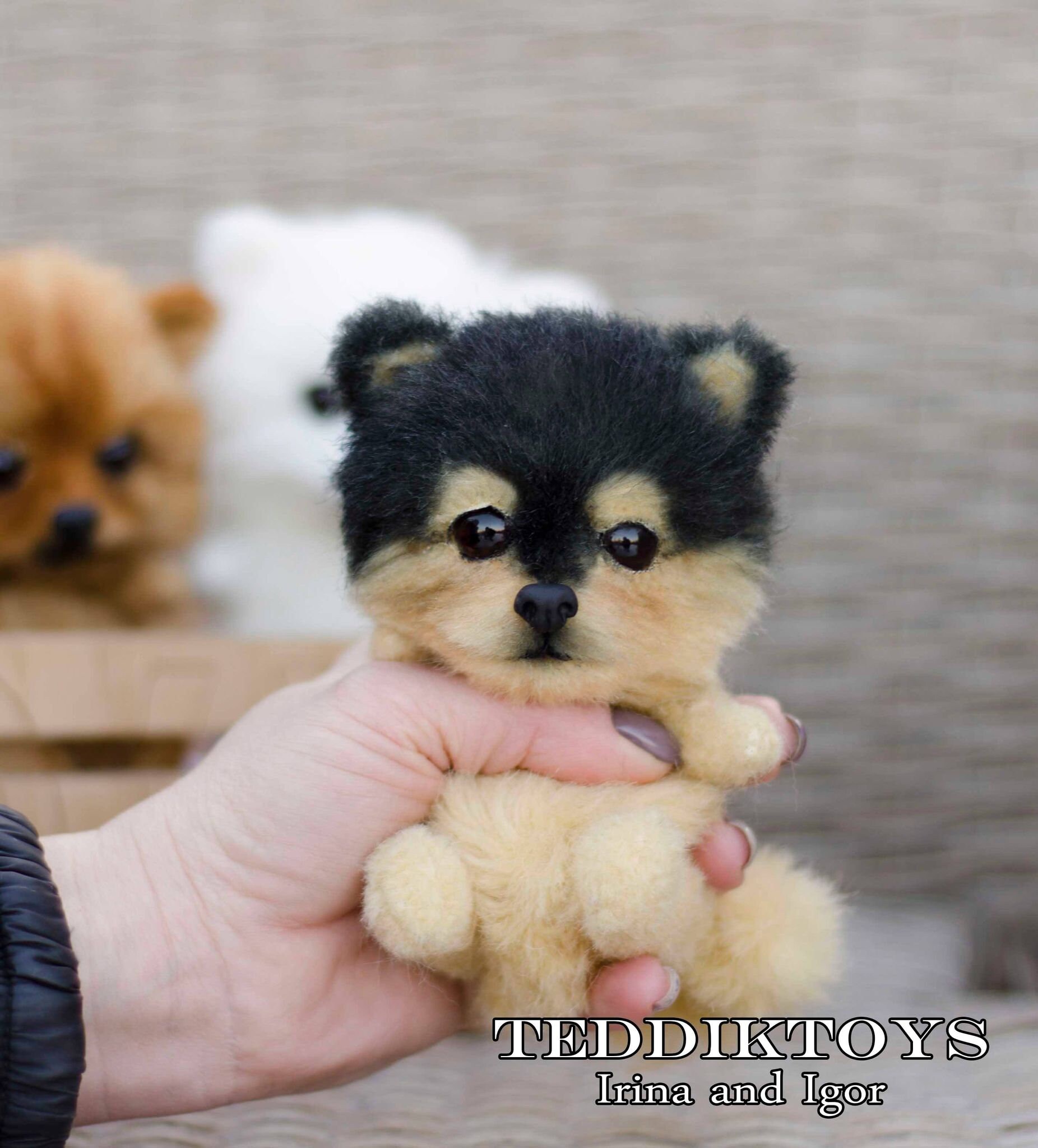 手作りのぬいぐるみスピッツの子犬：コレクター向けポメラニアンの