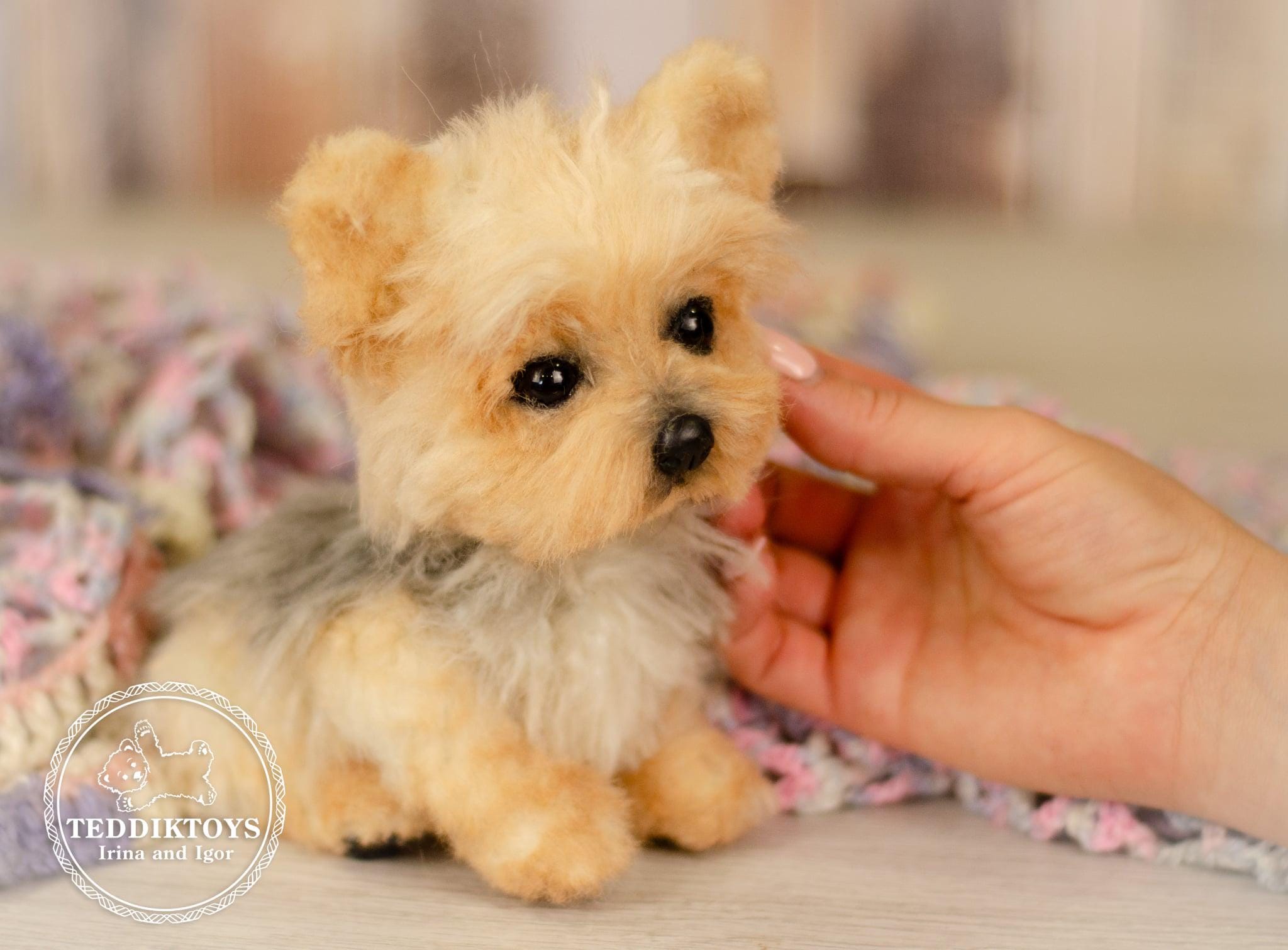 手作りのポーズ可能なヨークシャーテリアの子犬のぬいぐるみ：カスタム